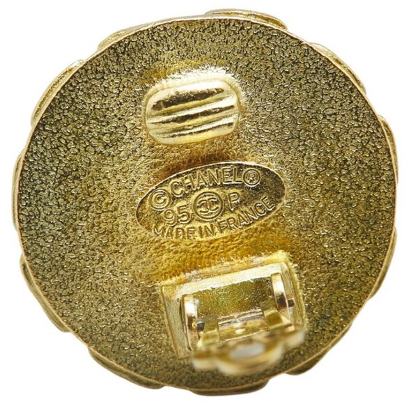 CHANEL CC Logos Black Round Chain Clip-On Earrings Gold Tone 95P Auth w/Box - Picture 5 of 6